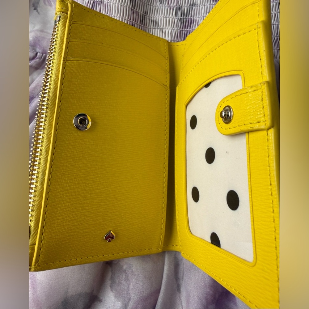Kate Spade Buzz Small Slim Bifold Wallet - Picture 12 of 16